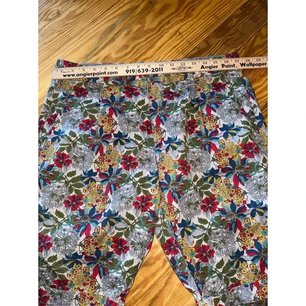 Antony Morato Chino Shorts Mens Size 32x10 Multicolor Floral Resort Casual cuffs